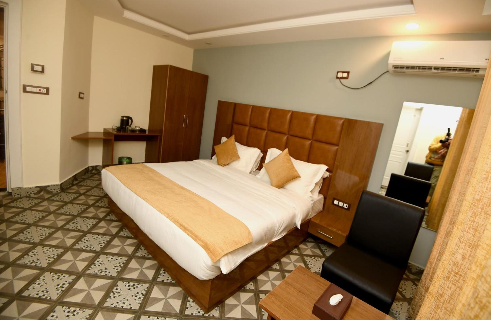 Jf Green Resorts - Near Srinagar Airport Ngoại thất bức ảnh